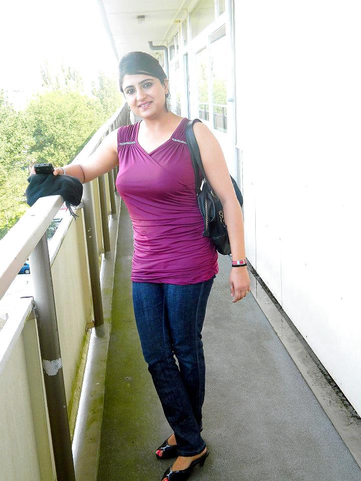 Sexy bhabhis
 #36803055