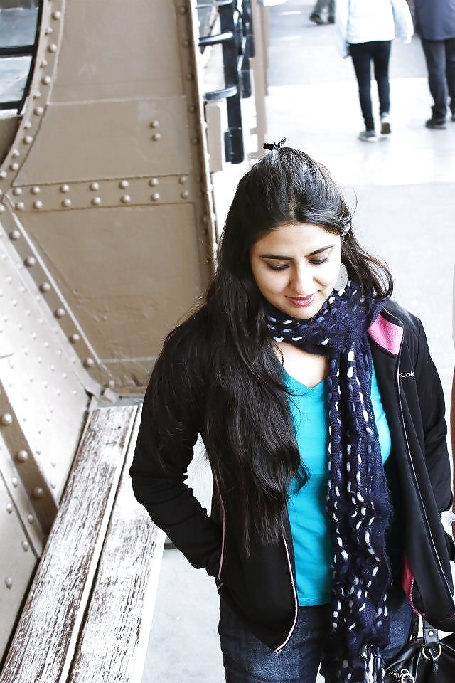 Sexy bhabhis
 #36803068