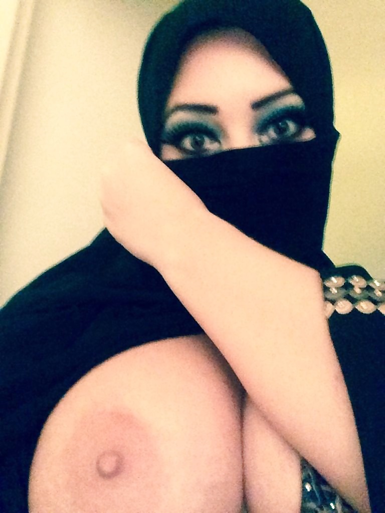 Big Tits Turban Tragen (Hijab) Katastrophe #32198781
