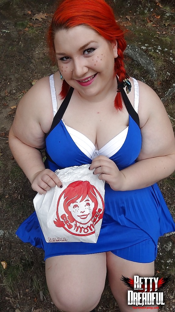 BBW Burger Babe #31407326