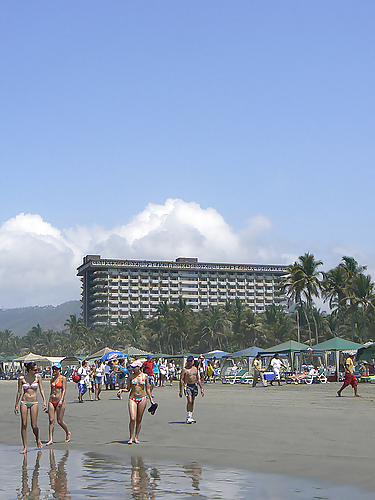 Chicas de Acapulco
 #37191923