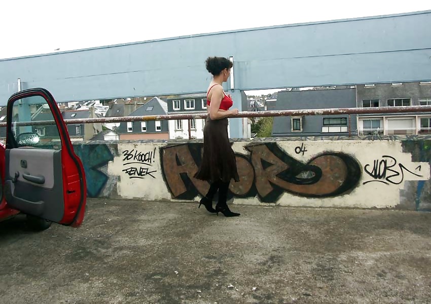 Französisch Nadine Auf Einem Parkplatz Zu Blinken 2005 #25088295