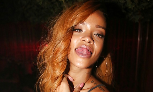 Rihanna 5 #26212755