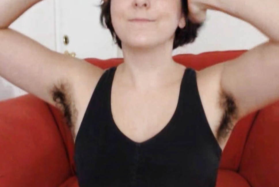 MATE'S MUM TOOK 30 QUIDS TO SHOW HER ARMPITS #29269694