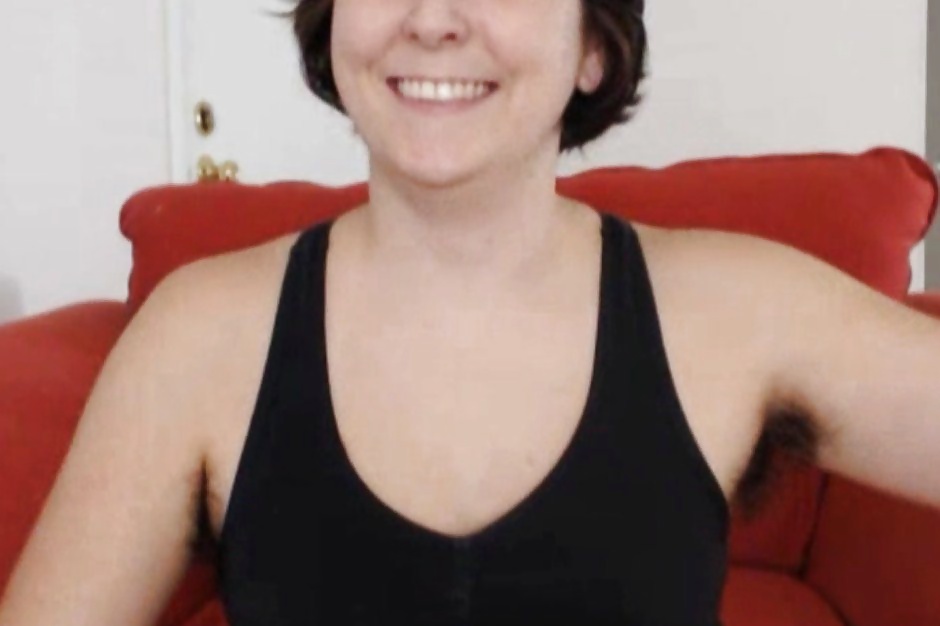 MATE'S MUM TOOK 30 QUIDS TO SHOW HER ARMPITS #29269705