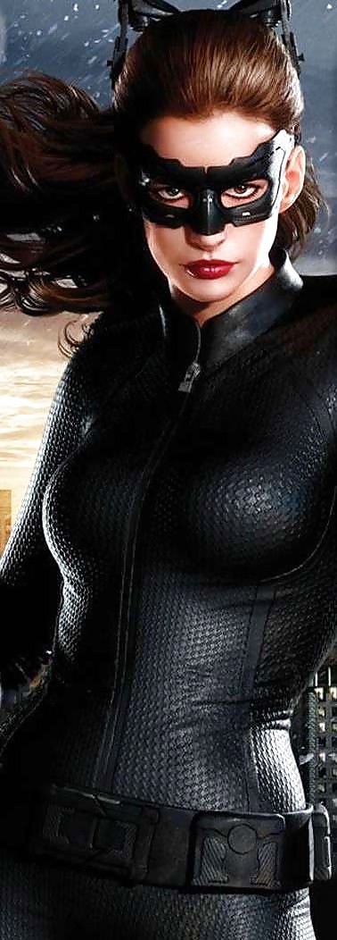 Black Widow vs Catwoman #40504991
