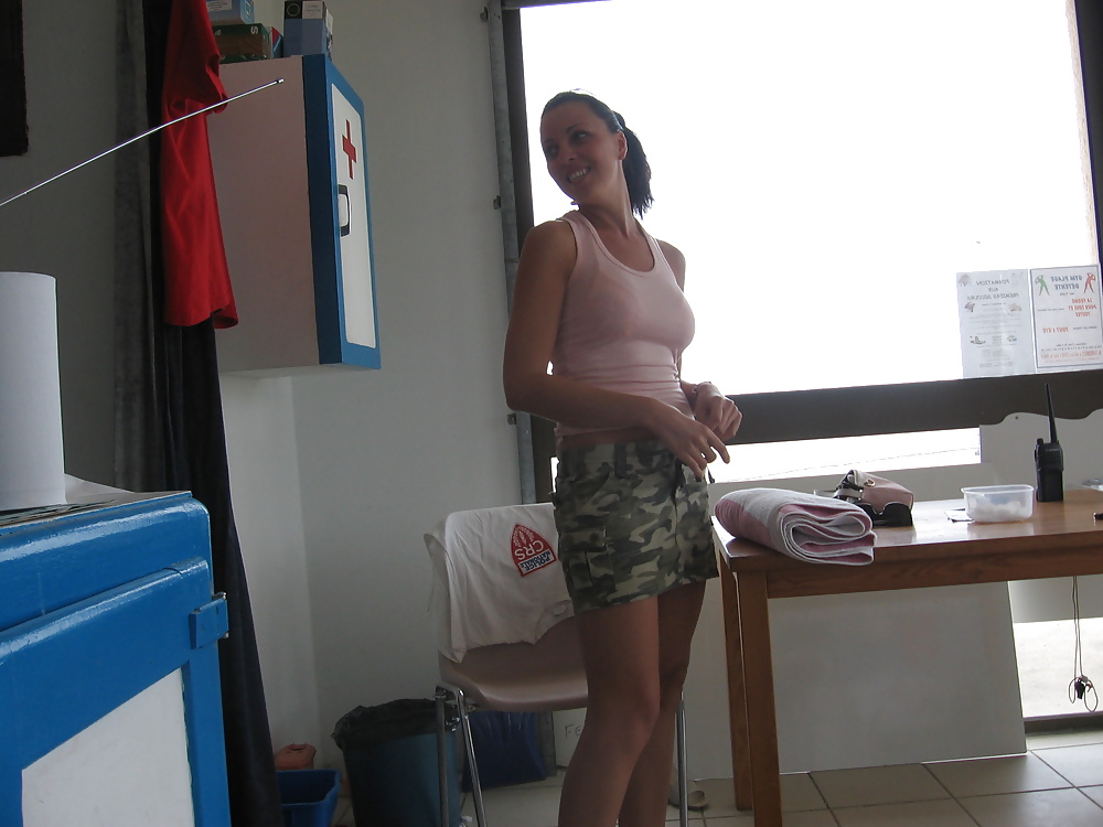 Fabiola belle brune la trentaine
 #38804091