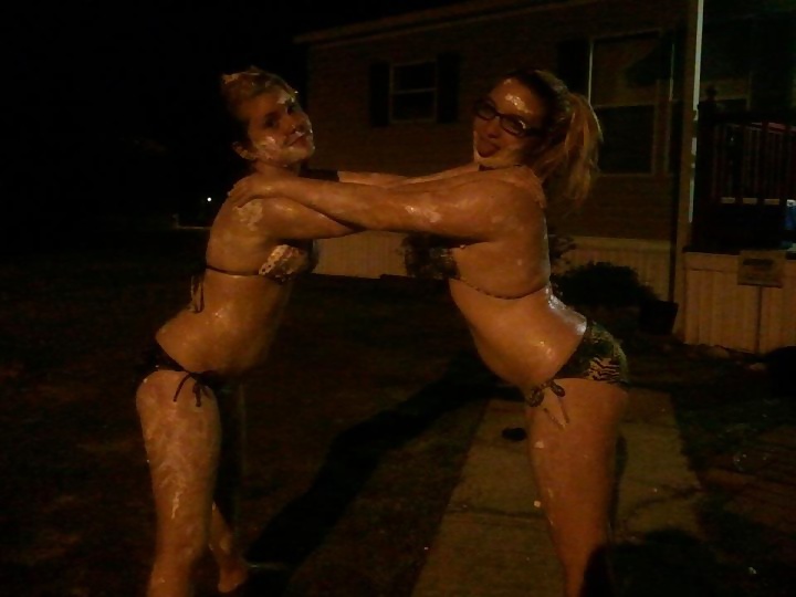 ICING FIGHT #28495663