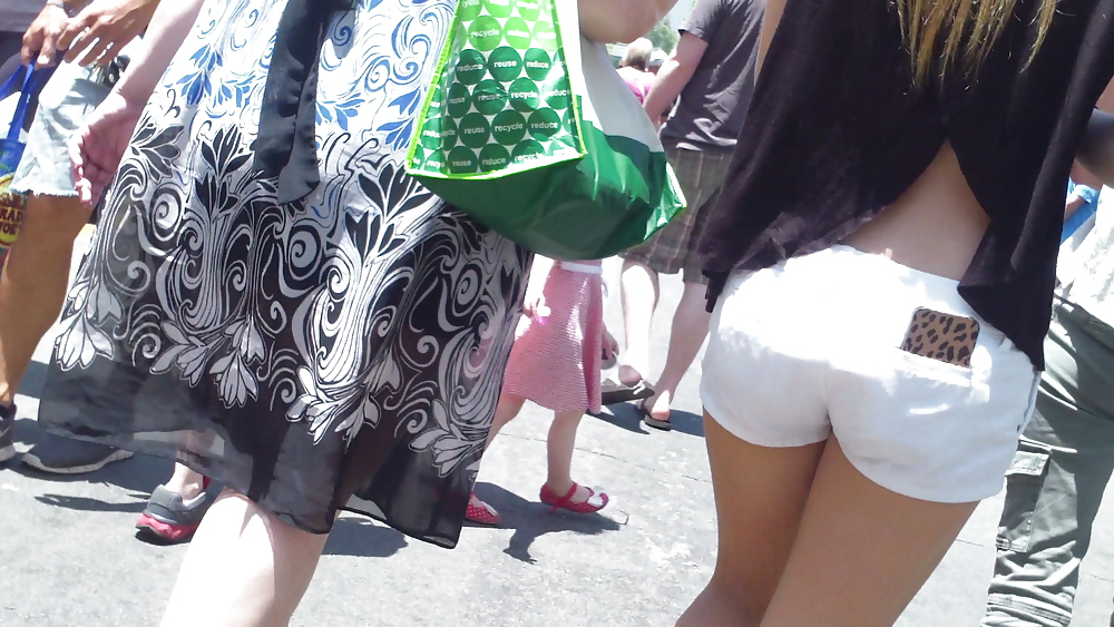Teen girls butts & ass in public hidden cam  #36585977