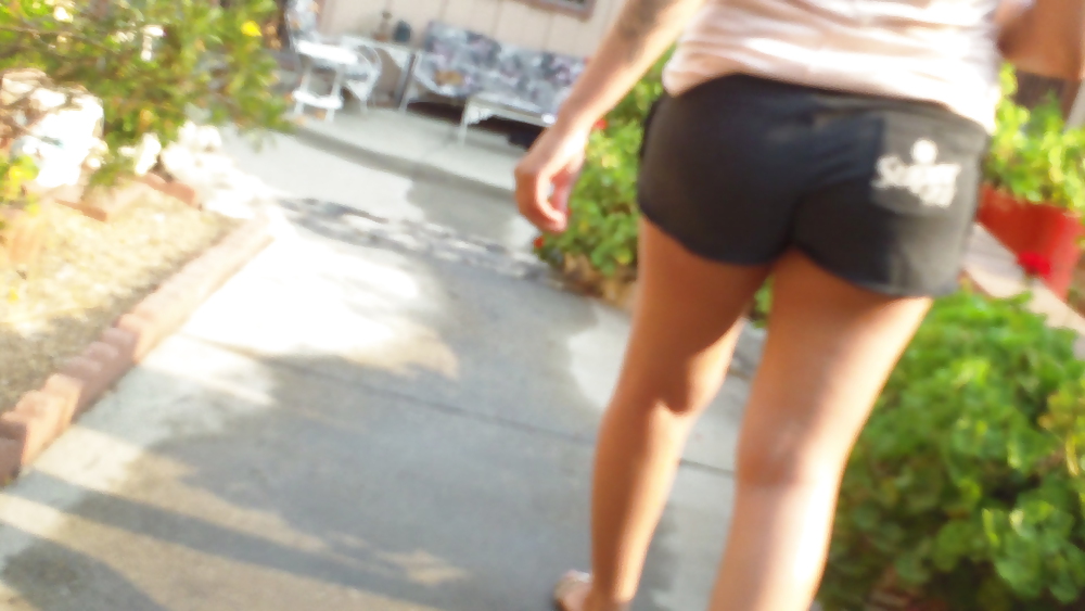 Teen girls butts & ass in public hidden cam  #36586050