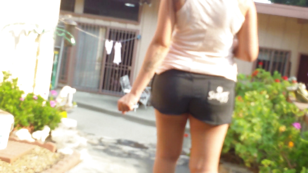Teen girls butts & ass in public hidden cam  #36586054