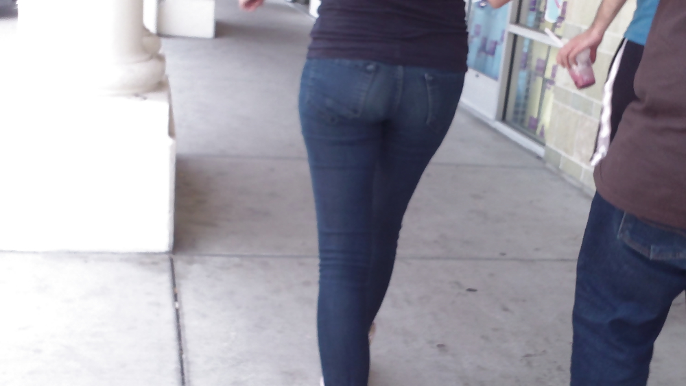 Teen girls butts & ass in public hidden cam  #36586225