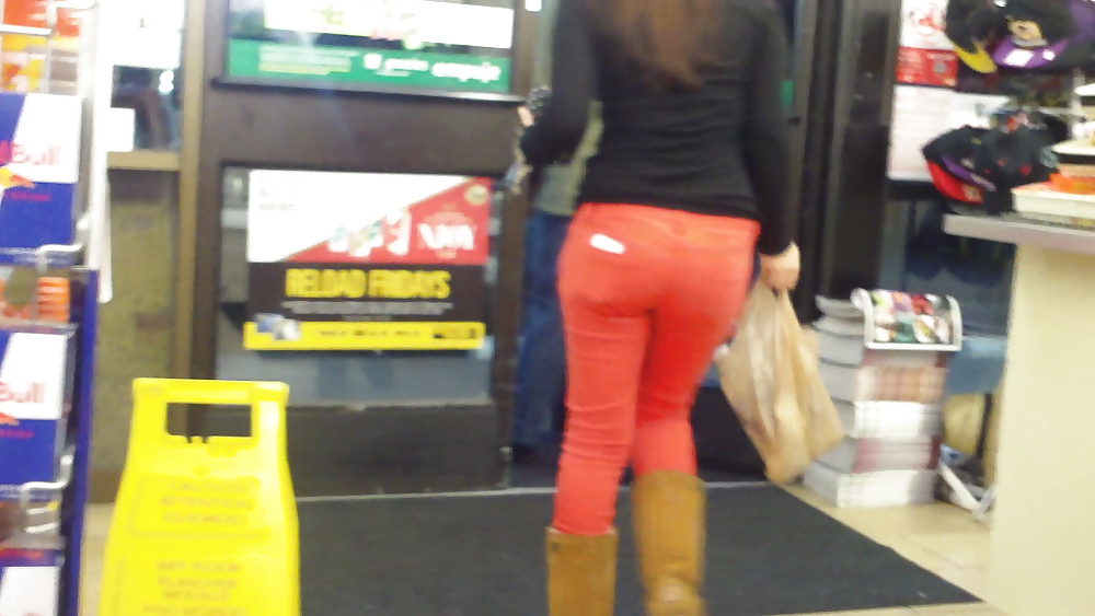Teen girls butts & ass in public hidden cam  #36586276