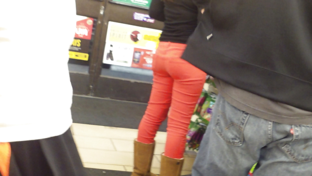 Teen girls butts & ass in public hidden cam  #36586289