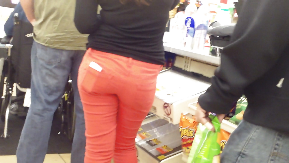 Teen girls butts & ass in public hidden cam  #36586294