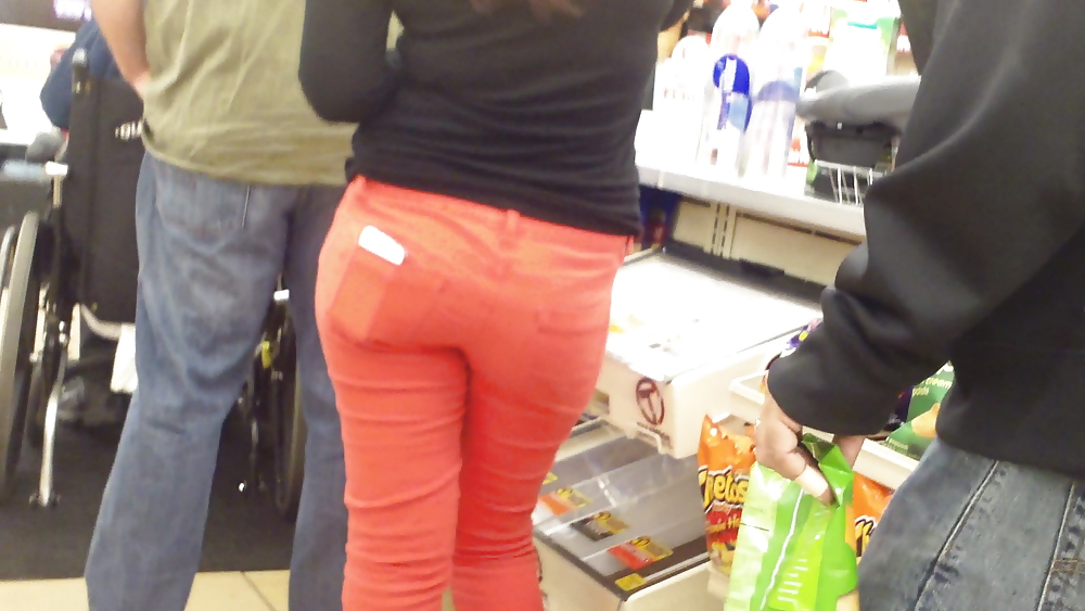 Teen girls butts & ass in public hidden cam  #36586298
