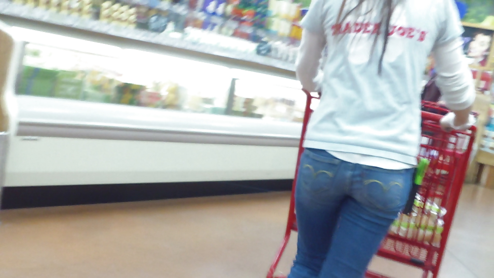 Teen girls butts & ass in public hidden cam  #36586331