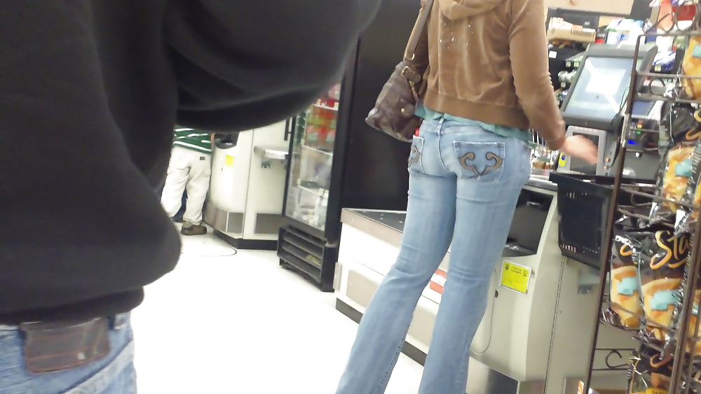 Teen girls butts & ass in public hidden cam  #36586420