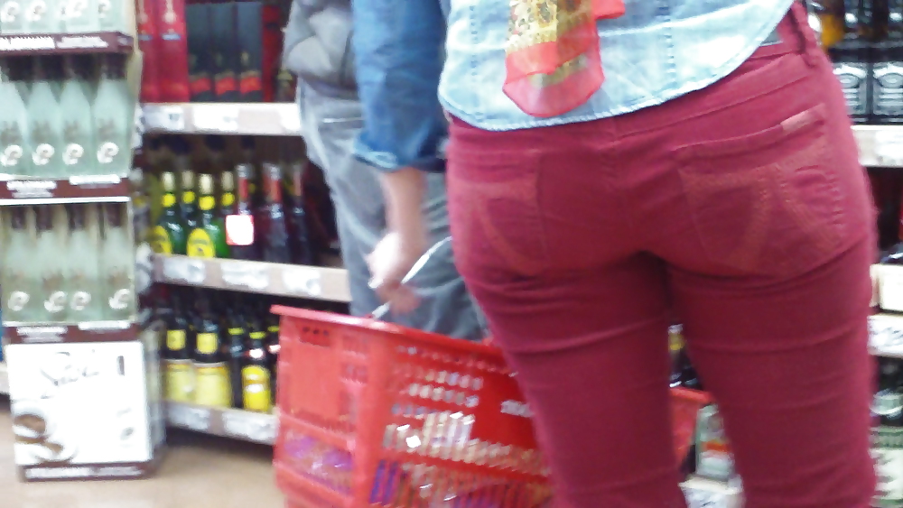 Teen girls butts & ass in public hidden cam  #36586451