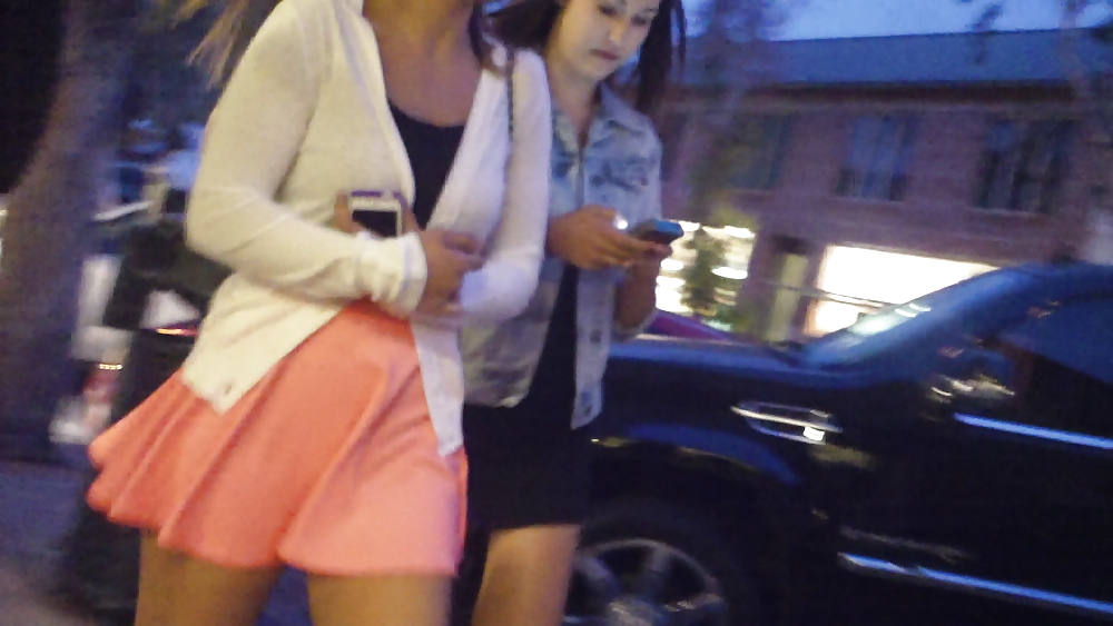 Teen girls butts & ass in public hidden cam  #36586454