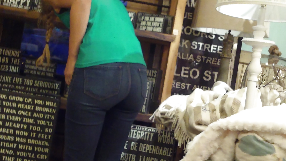 Teen girls butts & ass in public hidden cam  #36586470