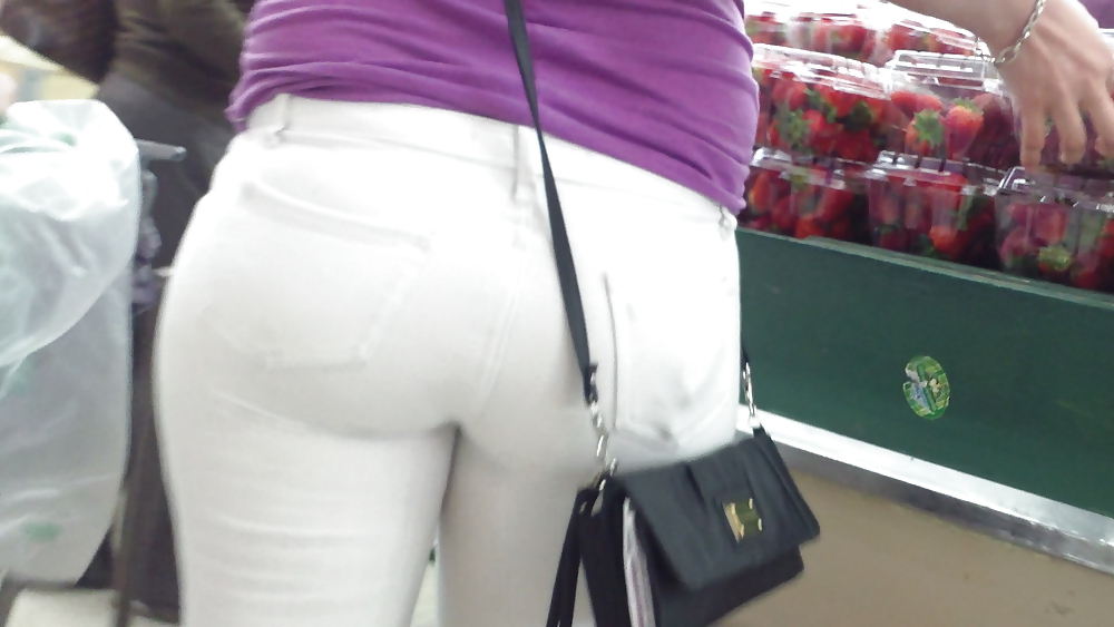 Teen girls butts & ass in public hidden cam  #36586732