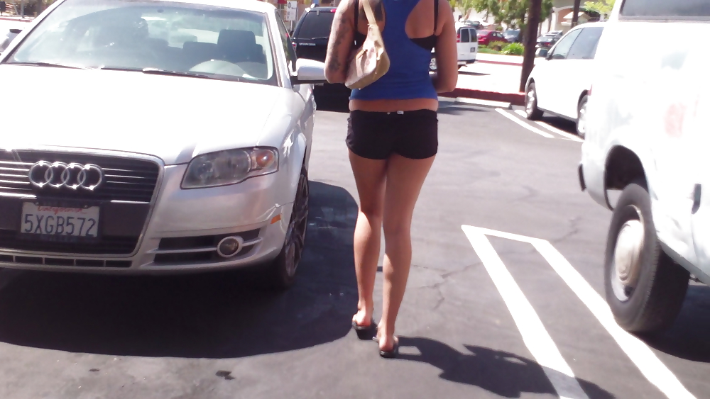 Teen girls butts & ass in public hidden cam  #36586745