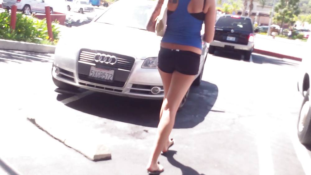 Teen girls butts & ass in public hidden cam  #36586756