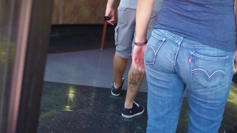 Teen girls butts & ass in public hidden cam  #36586820