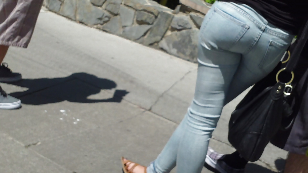 Teen girls butts & ass in public hidden cam  #36586862
