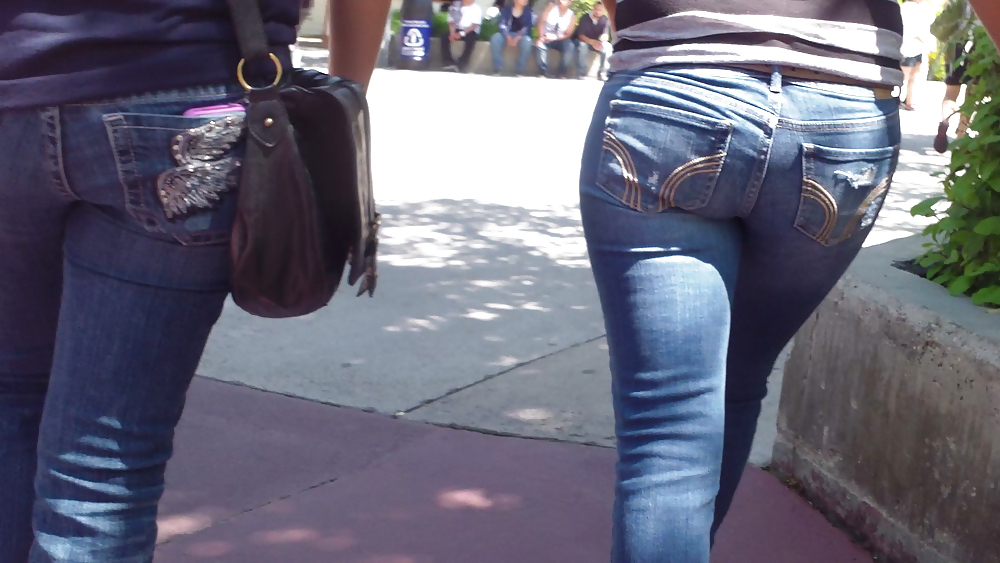 Teen girls butts & ass in public hidden cam  #36586884