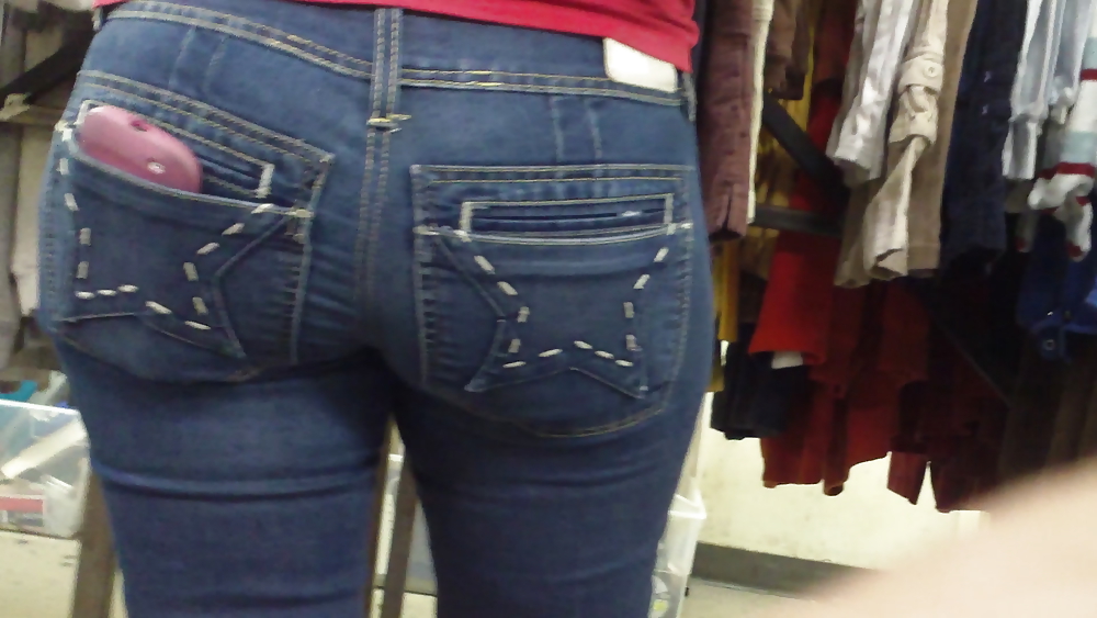 Teen girls butts & ass in public hidden cam  #36586996