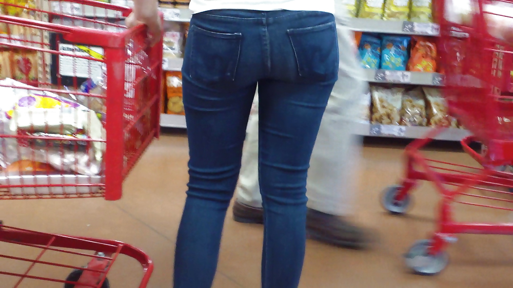 Teen girls butts & ass in public hidden cam  #36587025