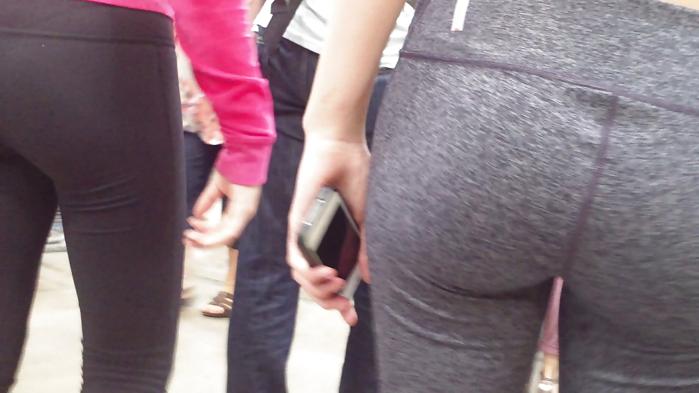 Teen girls butts & ass in public hidden cam  #36587048