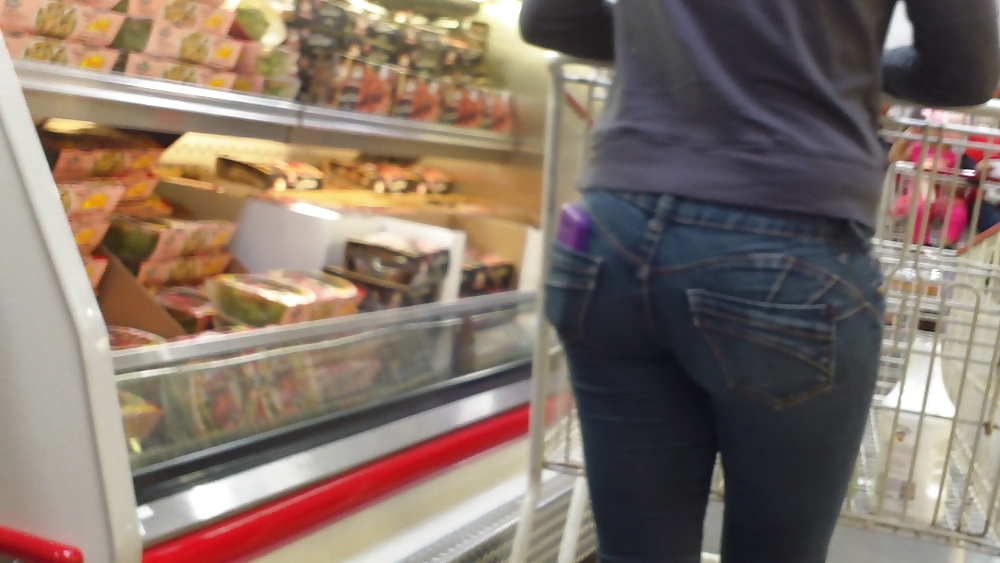 Teen girls butts & ass in public hidden cam  #36587136