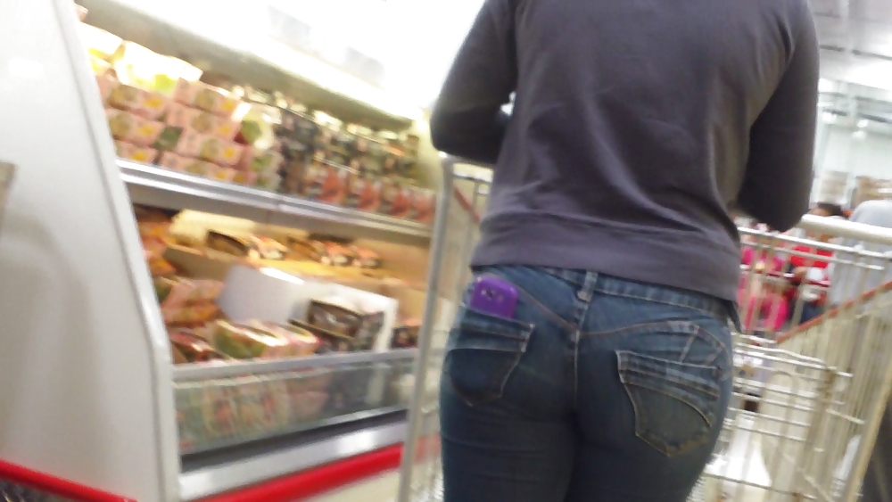 Teen girls butts & ass in public hidden cam  #36587150