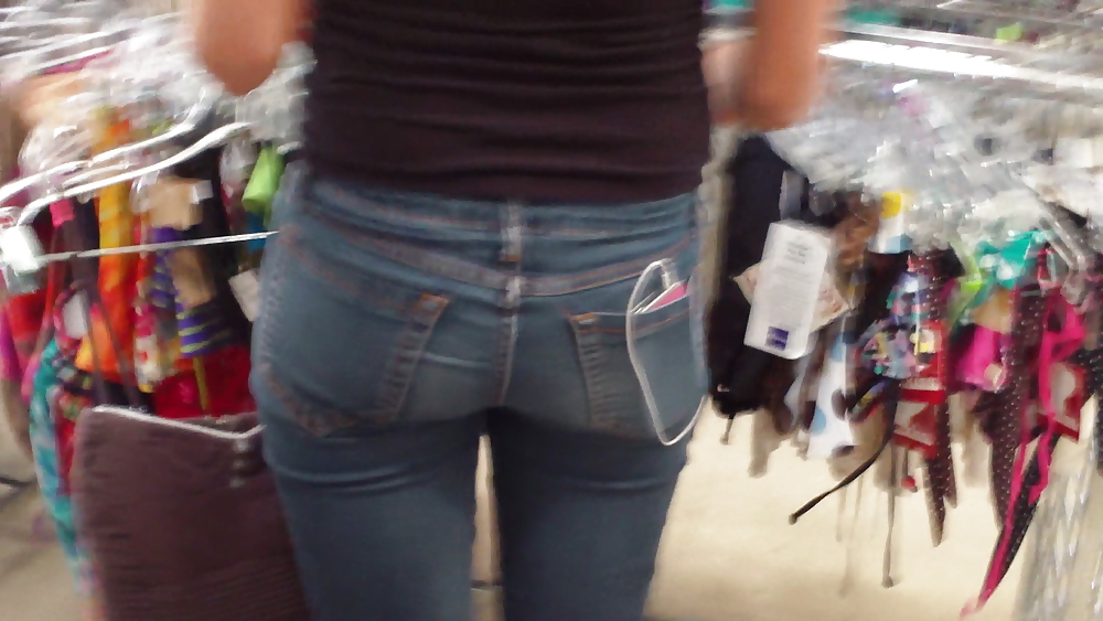 Teen girls butts & ass in public hidden cam  #36587242