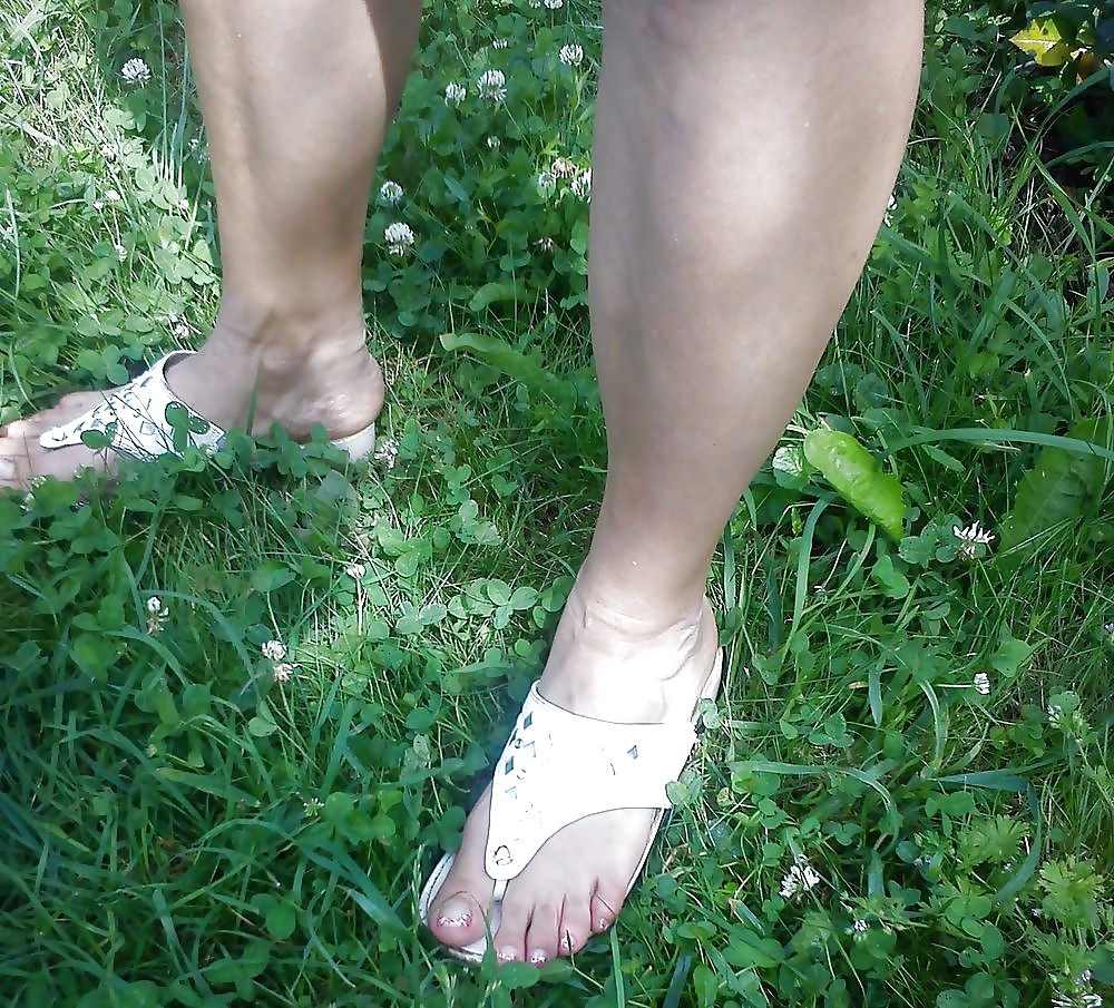 Hot feets #37408915