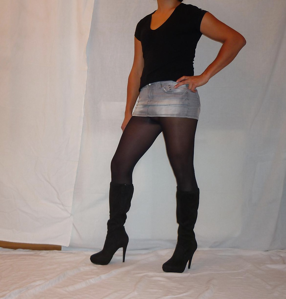 Pantyhose and stockings #31091201