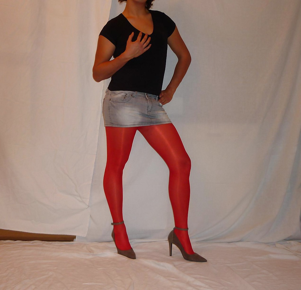 Pantyhose and stockings #31091313
