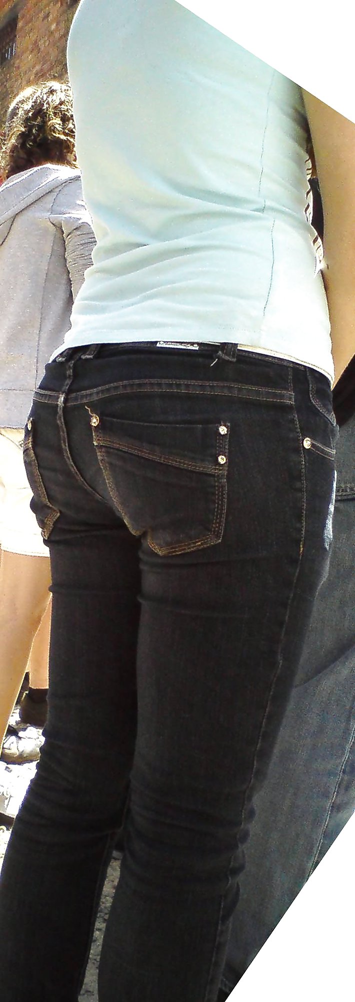 Candid teen ass in jeans #23904543