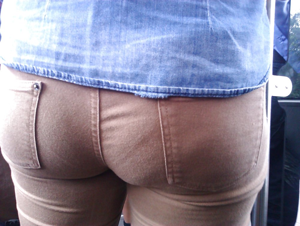 Candid teen ass in jeans #23904577