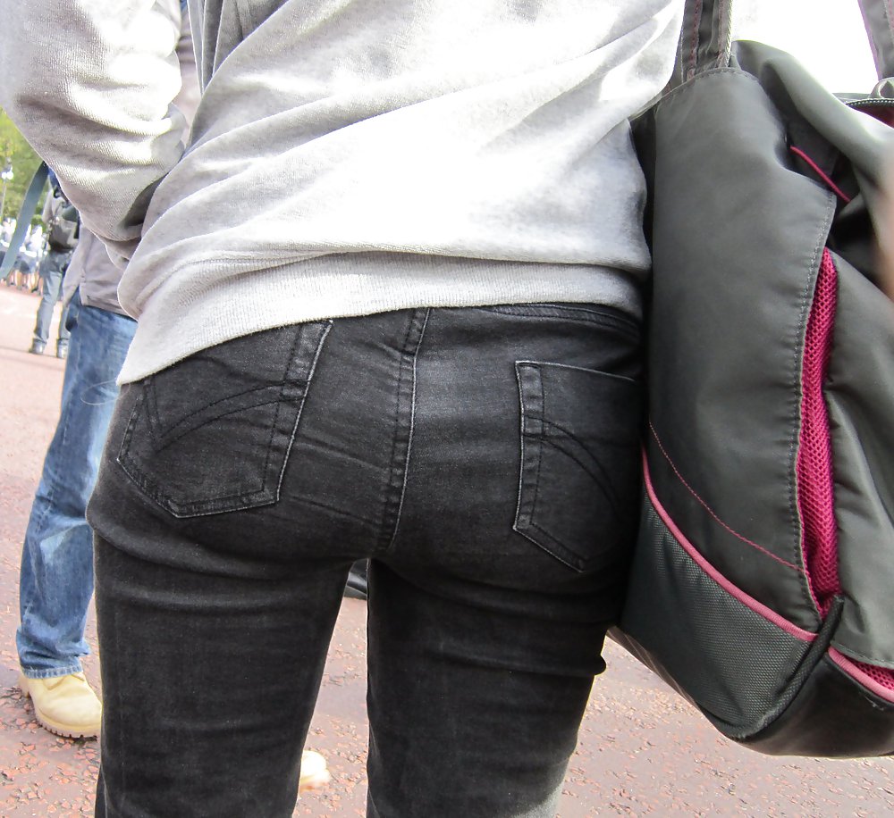 Candid teen ass in jeans #23904589