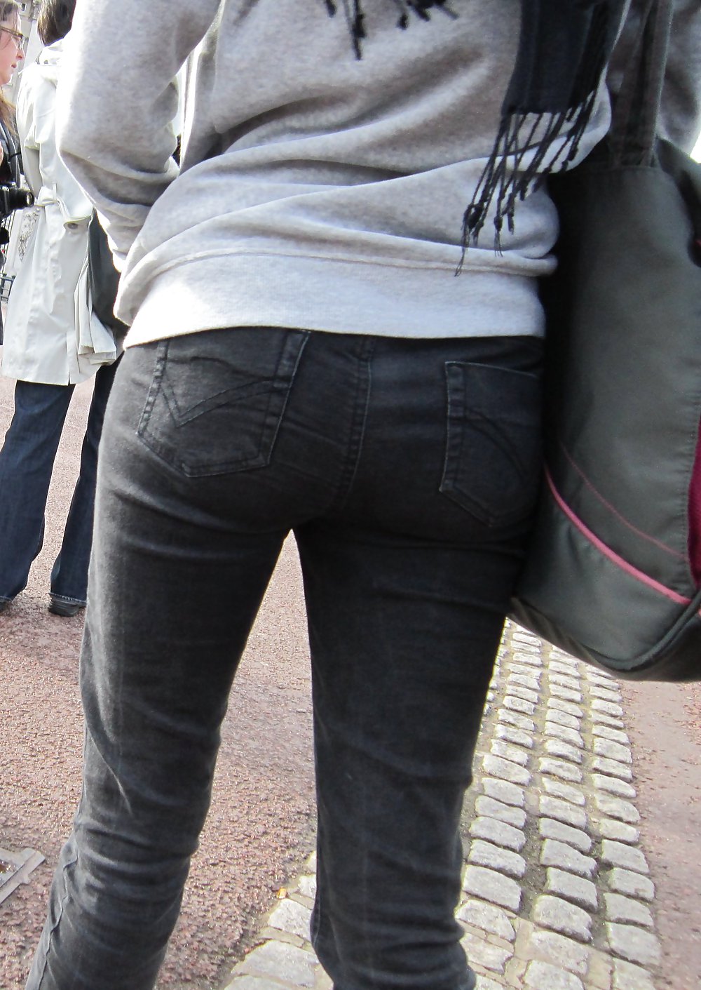 Candid teen ass in jeans #23904597