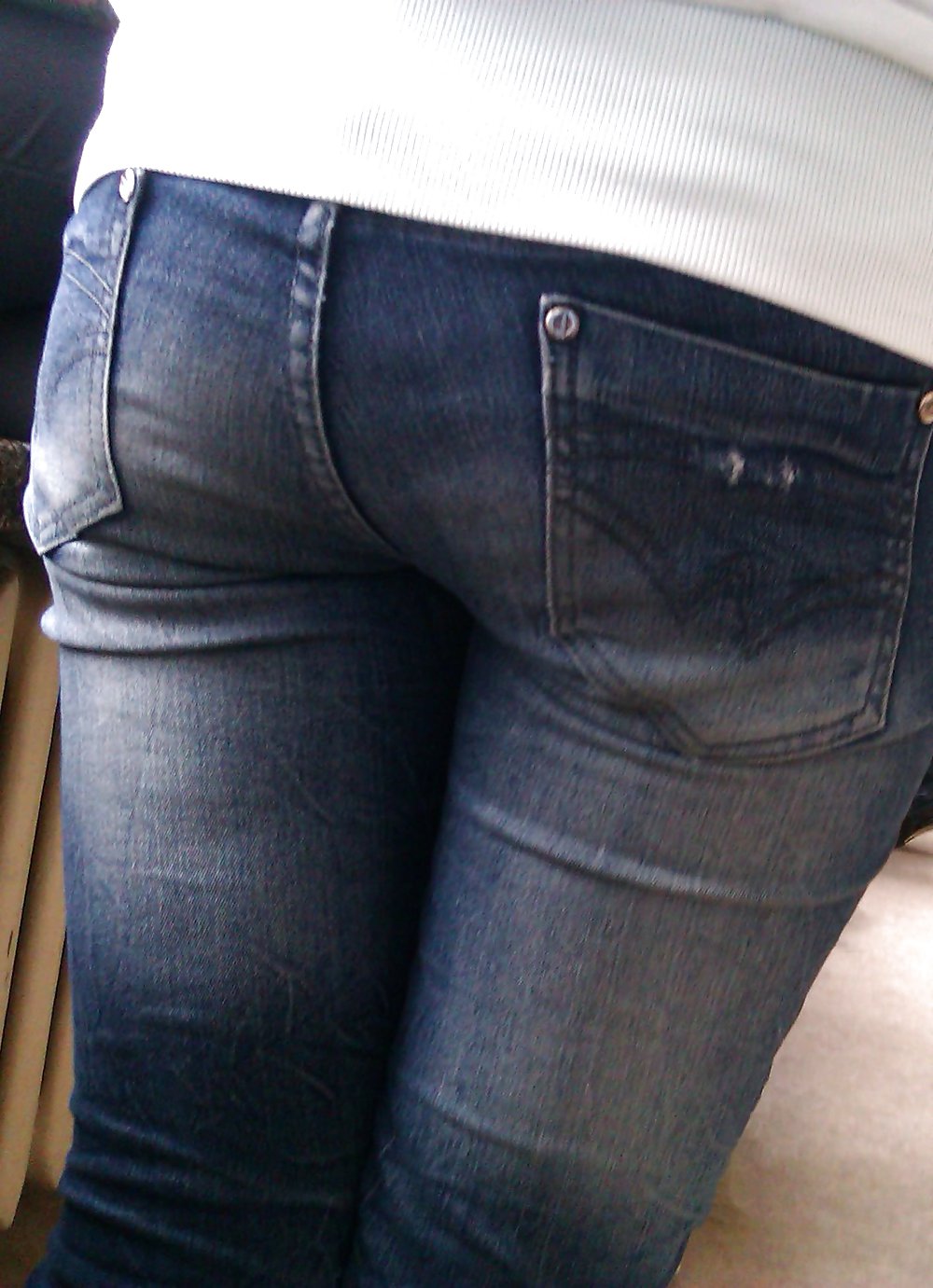 Candid teen ass in jeans #23904636