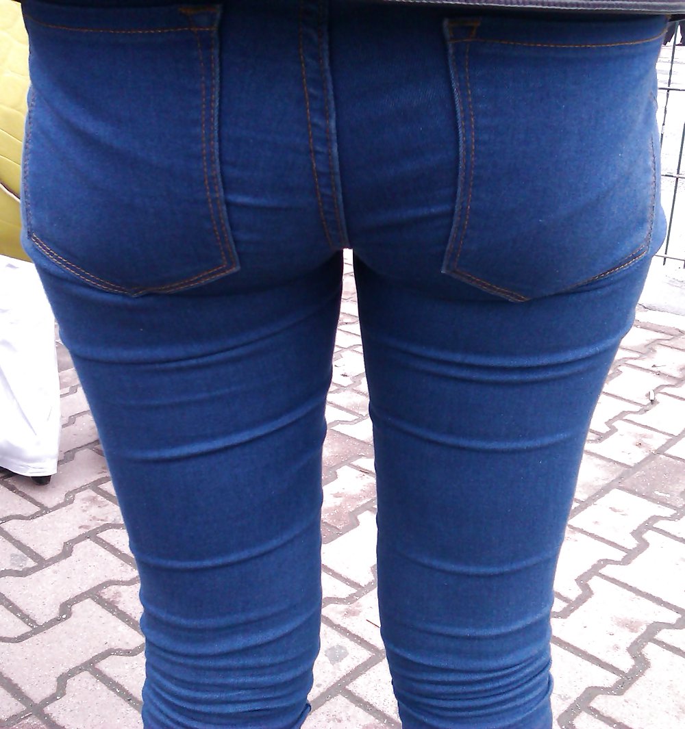 Candid teen ass in jeans #23904682