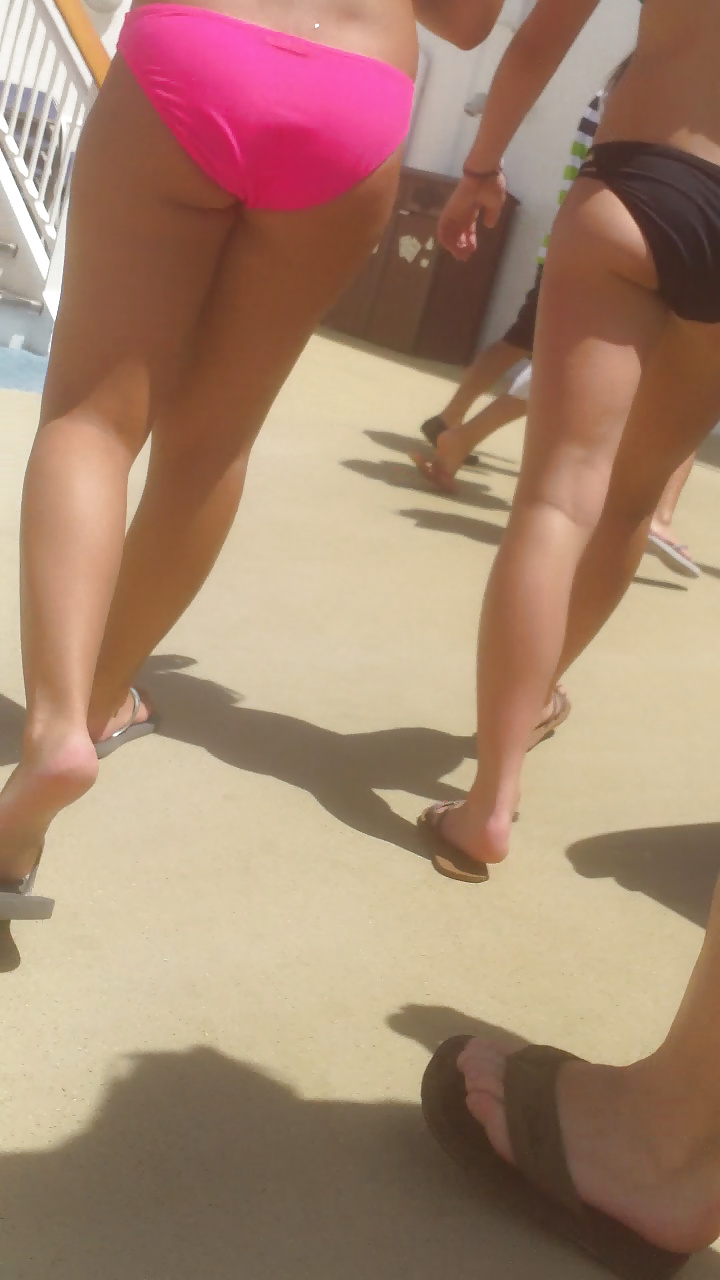 Teen ass & butts at bikini beach  #29073935