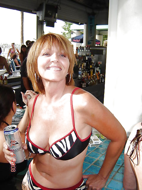 Only the best amateur mature ladies.29 #29351702