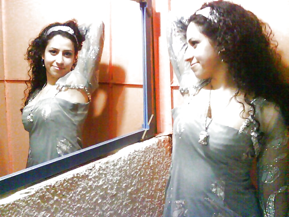 アラブの少女たち4U ( 099 - Tina - part 1 )
 #31525651