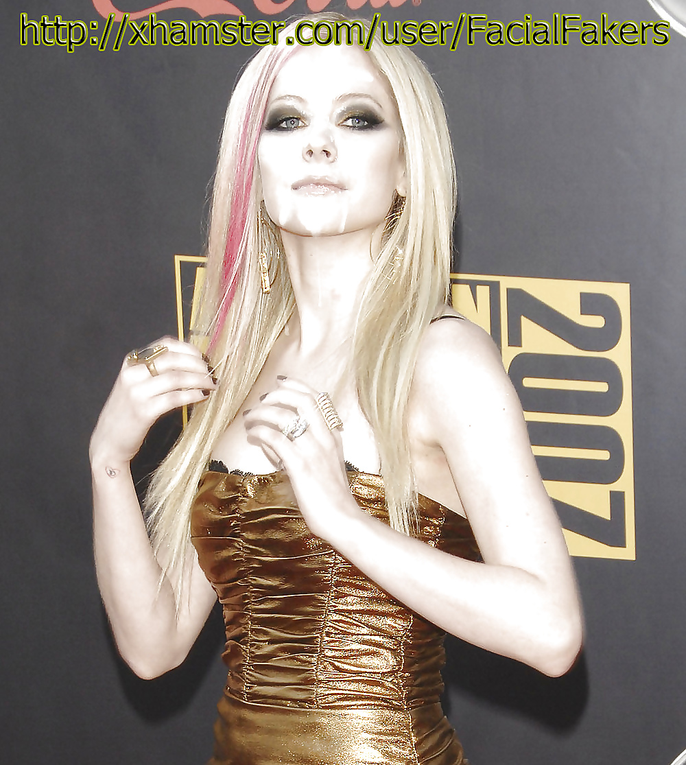 アヴリル・ラヴィーン（Avril Lavigne）のザーメン写真とぶっかけ（bukkake） #4
 #39260555